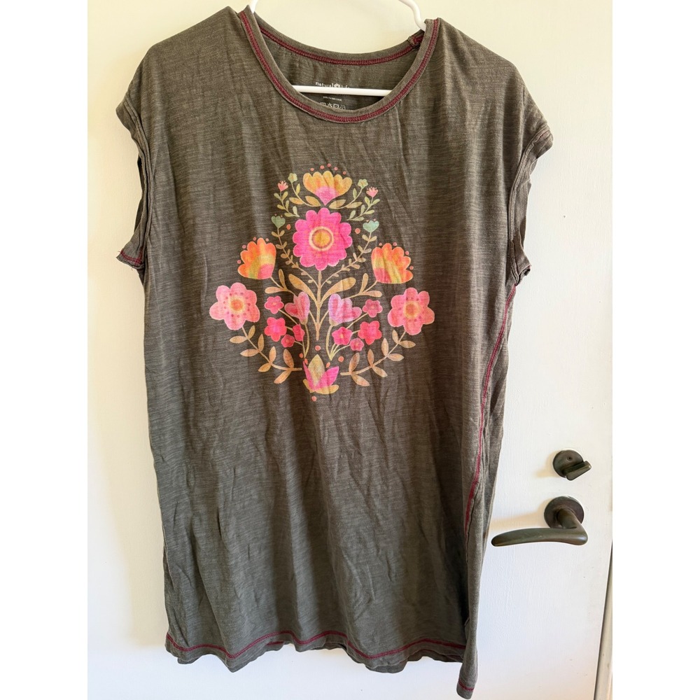 Natural Life Floral Graphic Tee Charcoal Grey Red Contrast Stitching XS